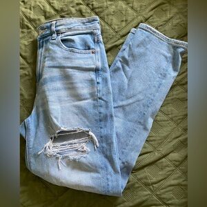 America Eagle Outfitters mom jeans